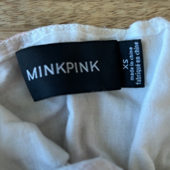 Mink Pink Floral smocked crop top - Picture 4 of 4